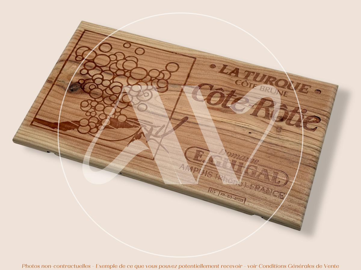 Estampe / Façade d'une caisse de vin en bois du Domaine Guigal - La Turque - Cote-Rotie | Format 6 bouteilles = 30x17 cm