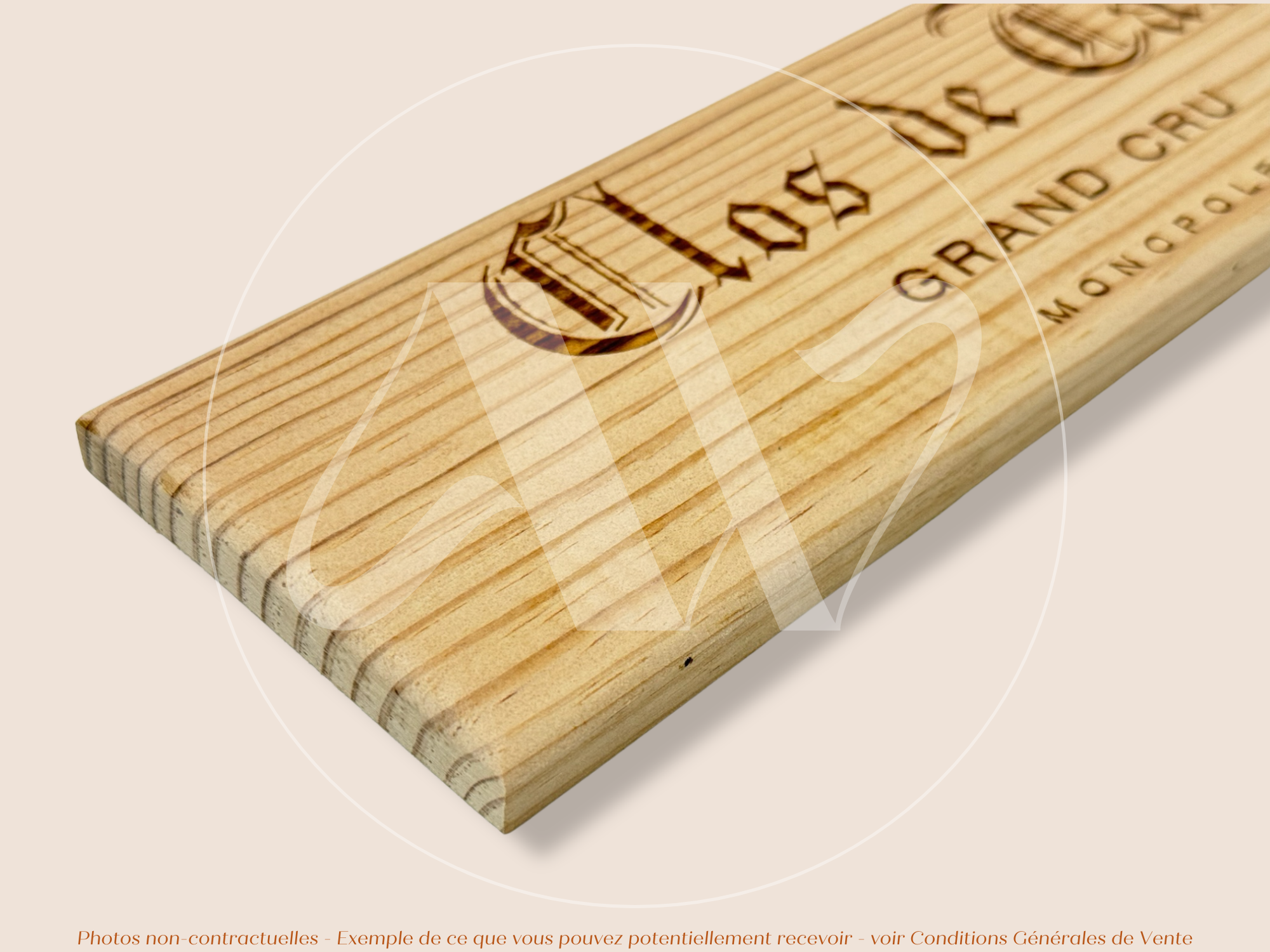 Estampe / Façade d'une caisse de vin en bois du Domaine du Clos de Tart - Bourgogne | Format 6 bouteilles = 30x9 cm