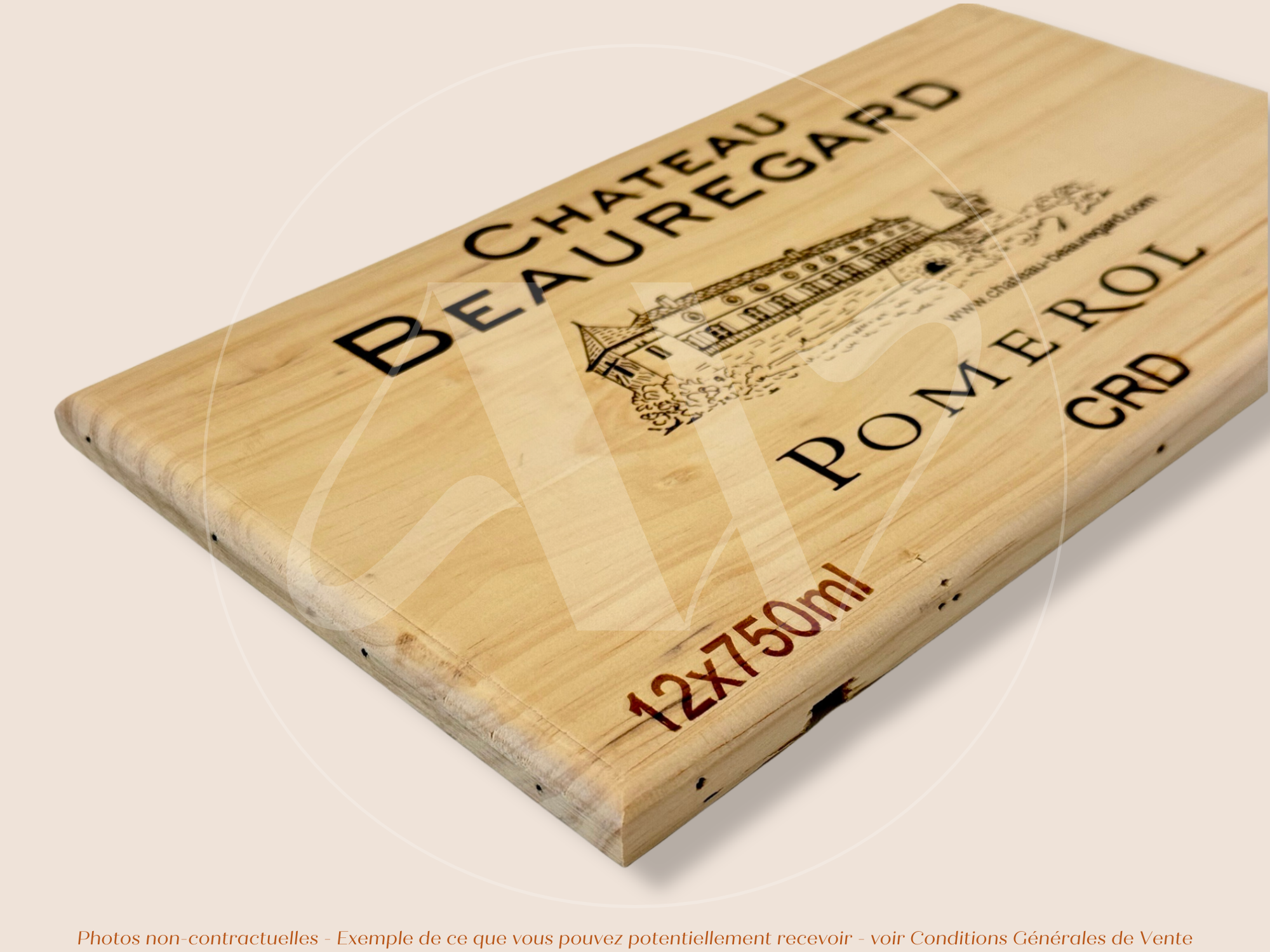 Estampe / Façade d'une caisse de vin en bois du Chateau Beauregard - Pomerol - 2008 - Bordeaux | Format 30x17 cm