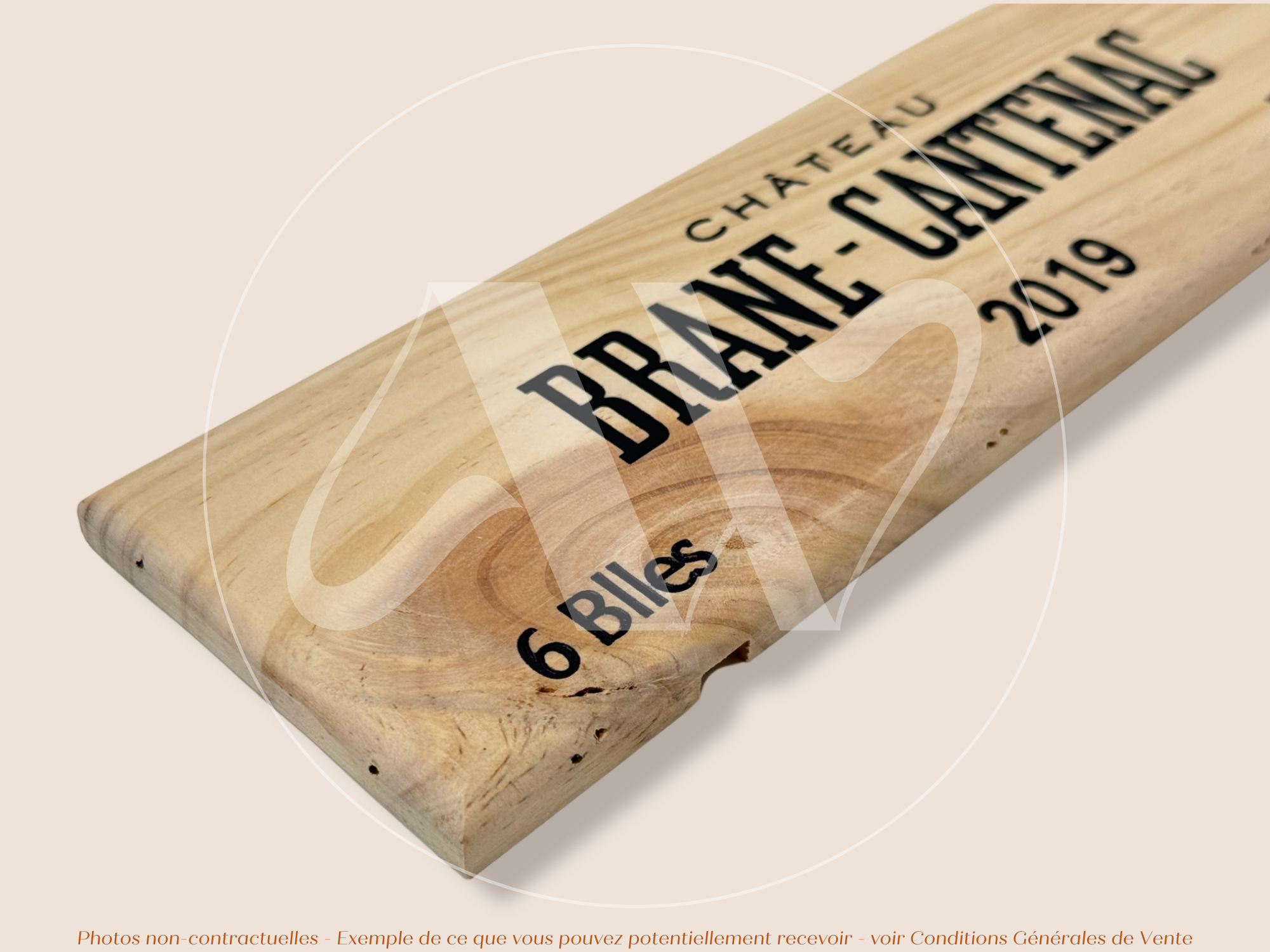 Estampe / Façade d'une caisse de vin en bois du Chateau Brane Cantenac - 2019 - Margaux - Bordeaux | Format = 30x9 cm