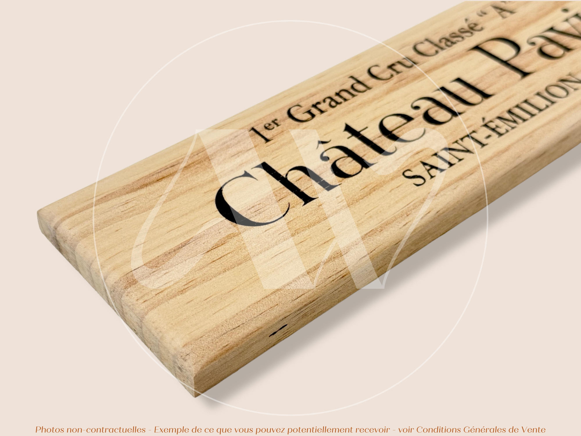 Estampe / Façade d'une caisse de vin en bois du Chateau Pavie - Saint-Emilion - Bordeaux | Format 6 bouteilles = 30x9 cm