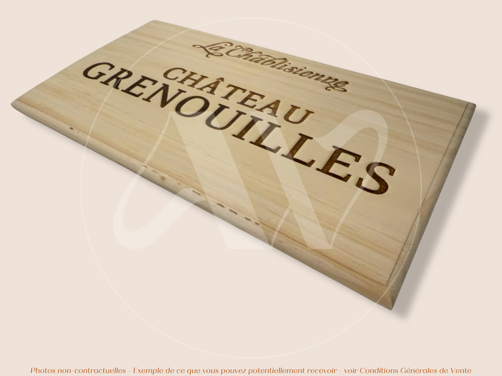 Estampe / Façade d'une caisse de vin en bois de La Chablisienne - Chateau Grenouilles - Bourgogne | Format 6 bouteilles = 30x17 cm