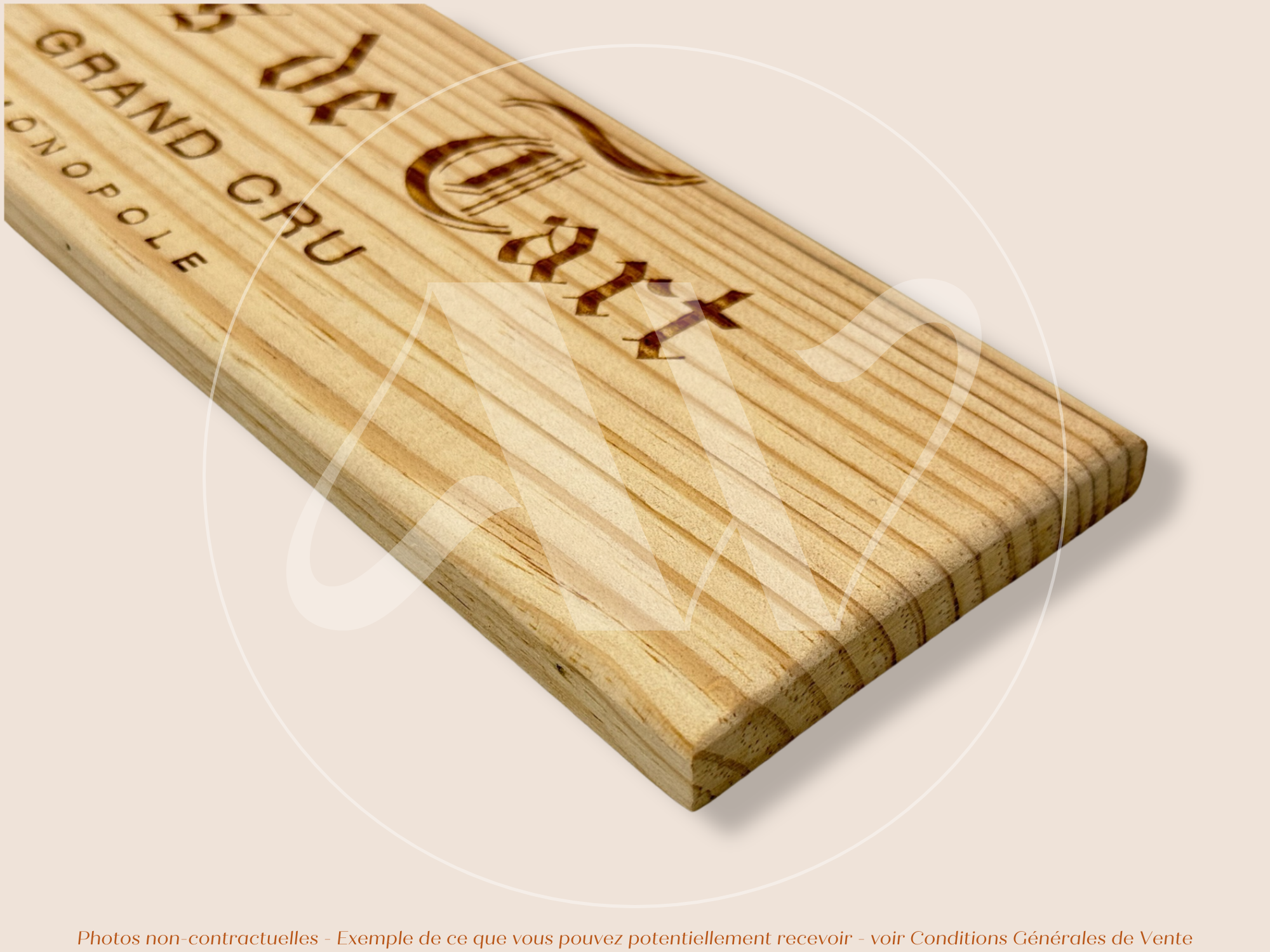 Estampe / Façade d'une caisse de vin en bois du Domaine du Clos de Tart - Bourgogne | Format 6 bouteilles = 30x9 cm