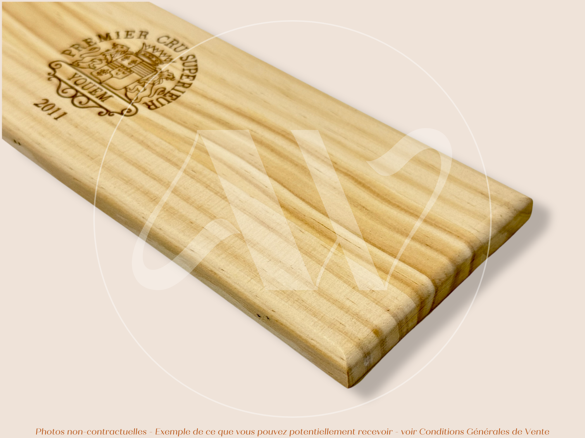 Estampe / Façade d'une caisse de vin en bois du Chateau Yquem 2011 - Sauternes - Bordeaux | Format 1 bouteille = 30x9
