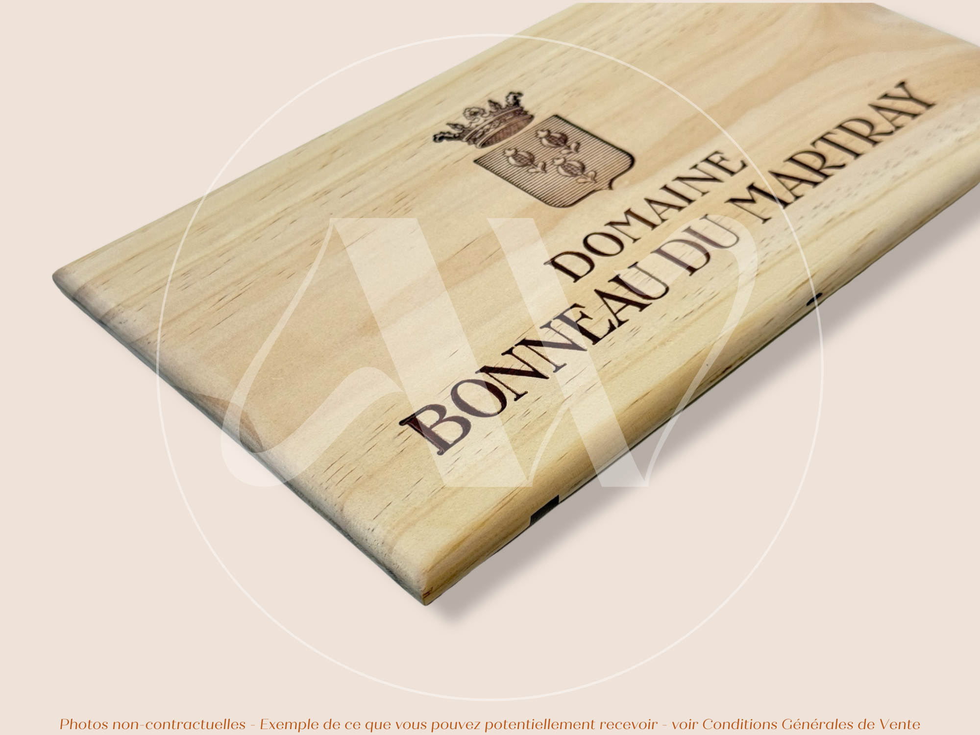 Estampe / Façade d'une caisse de vin en bois du Domaine Bonneau du Martray - Bourgogne | Format 6 bouteilles = 30x17 cm