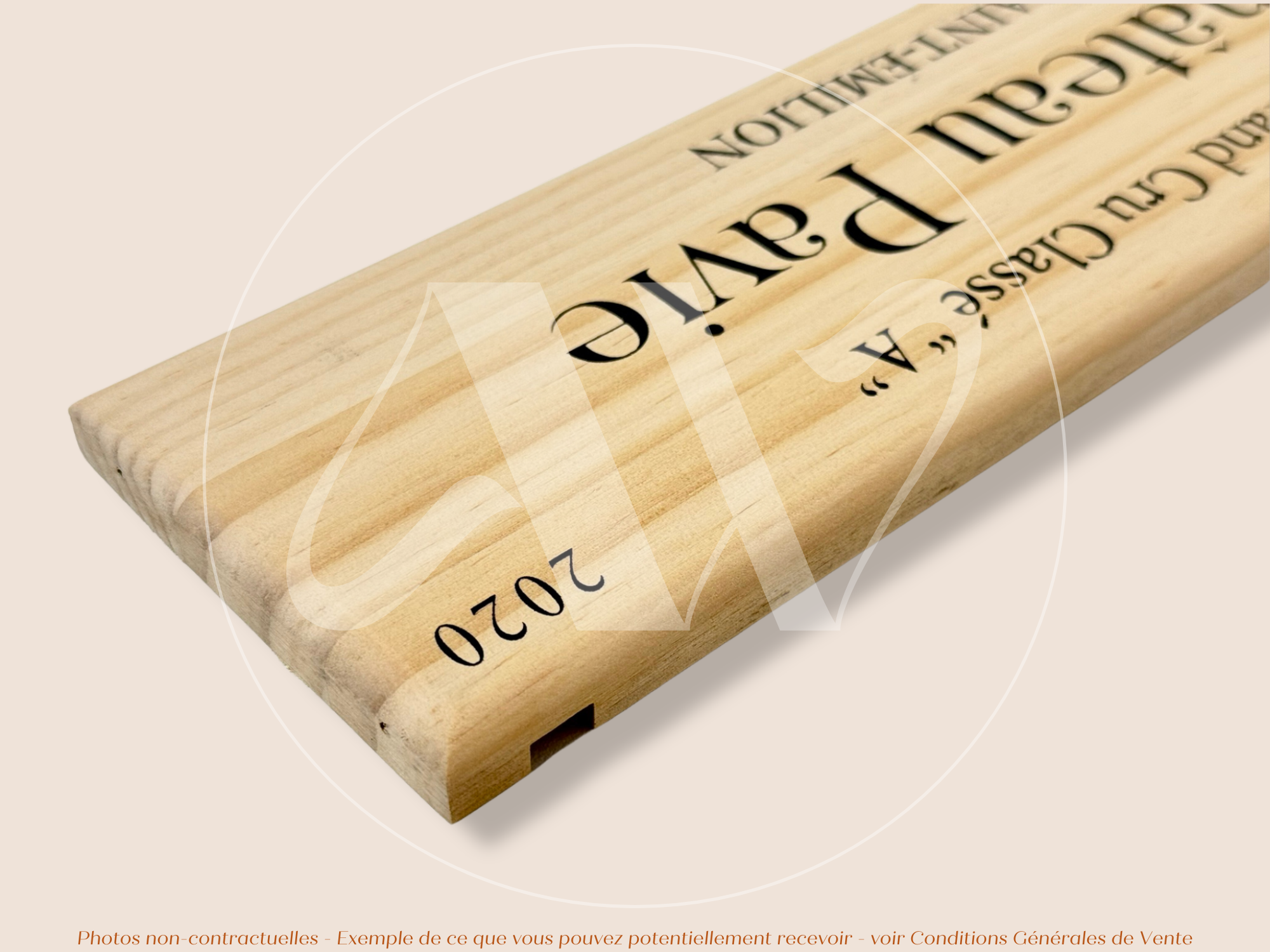Estampe / Façade d'une caisse de vin en bois du Chateau Pavie - 2020 - Saint-Emilion - Bordeaux | Format 6 bouteilles = 30x9 cm