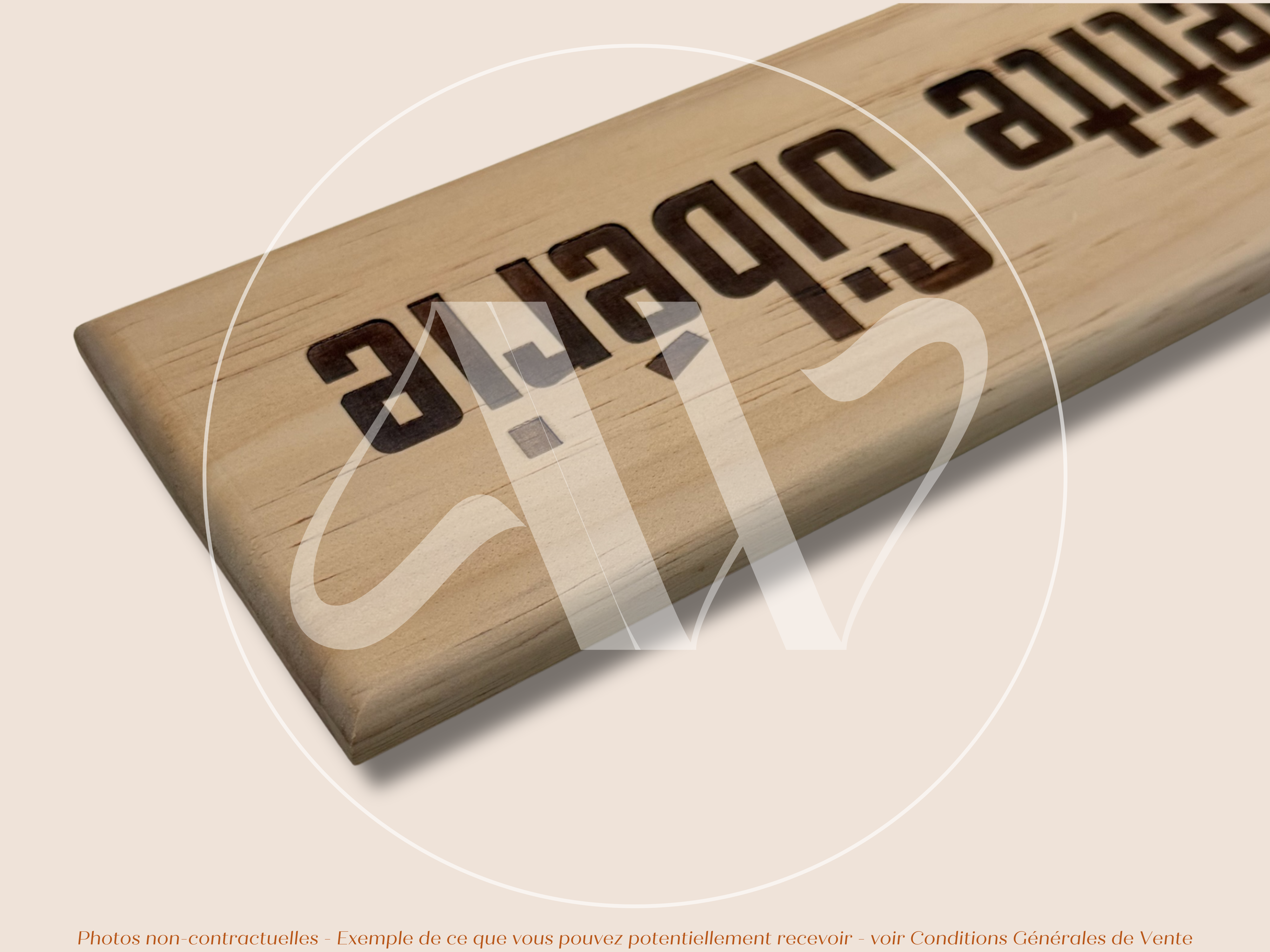 Estampe / Façade d'une caisse de vin en bois du Domaine du Clos des Fées - La Petite Sibérie - Languedoc | Format 1 bouteille = 30x9 cm