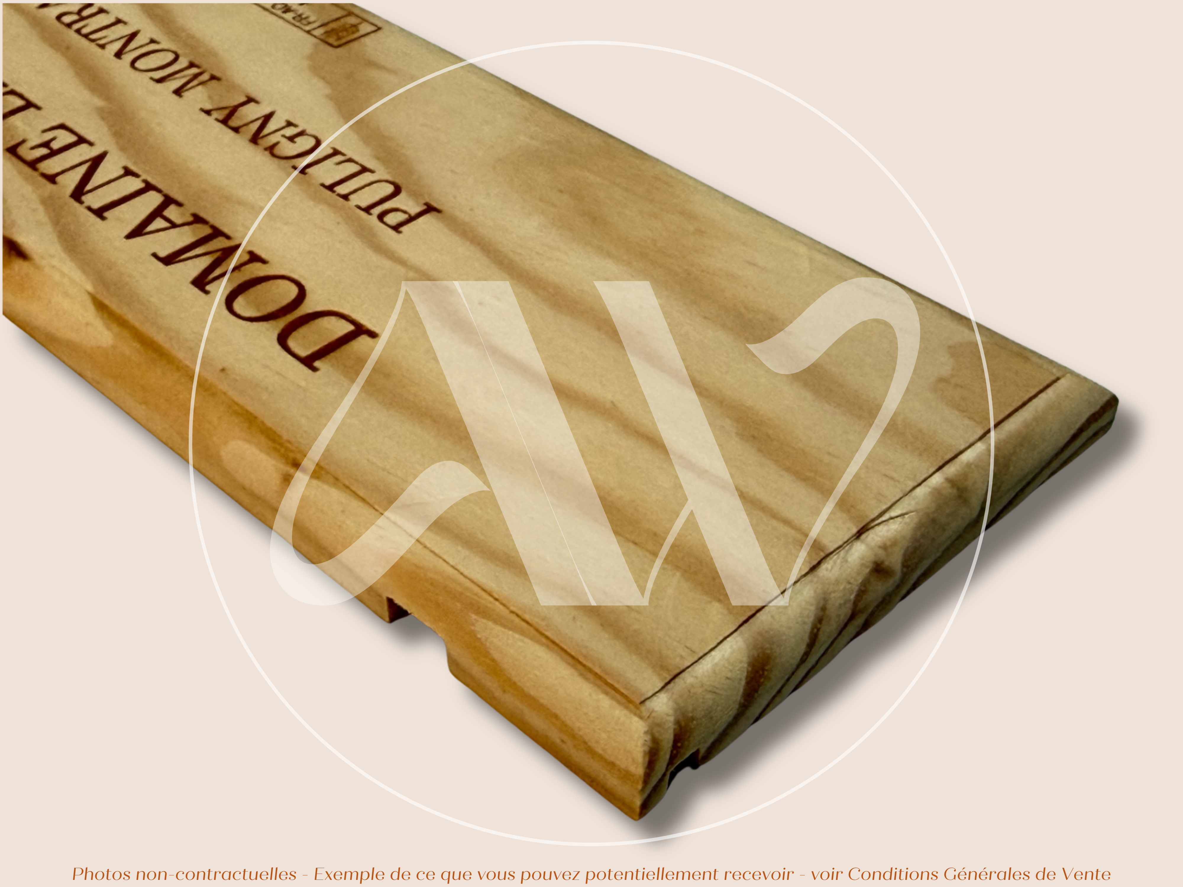 Domaine Leflaive — Bourgogne — France — Puligny-Montrachet — Sans millésime — 30 × 9 cm — Façade flamme caisse de vin en bois