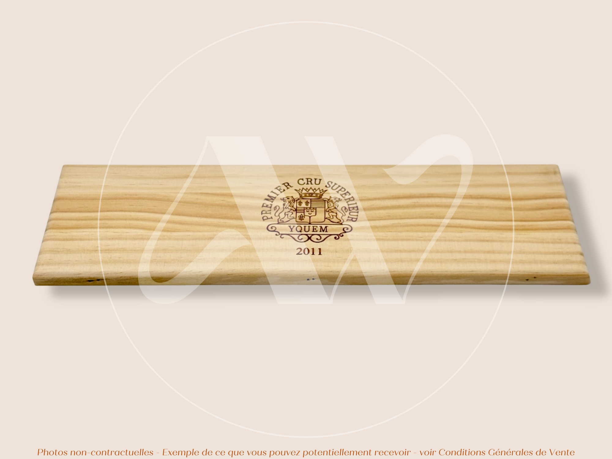 Estampe / Façade d'une caisse de vin en bois du Chateau Yquem 2011 - Sauternes - Bordeaux | Format 1 bouteille = 30x9