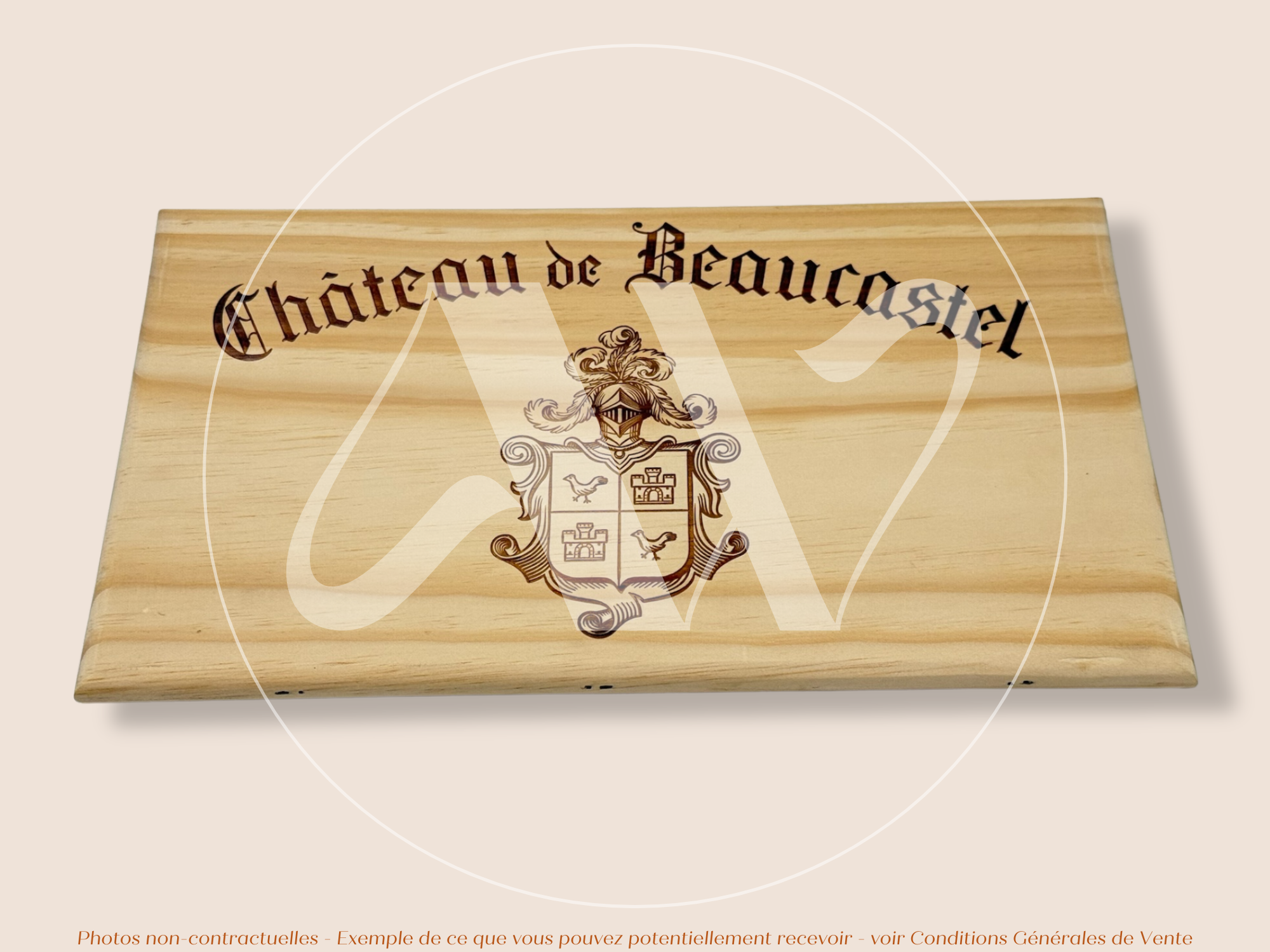Estampe / Façade d'une caisse de vin en bois du Chateau de Beaucastel - Vallée du Rhone | Format 6 bouteilles = 30x17 cm