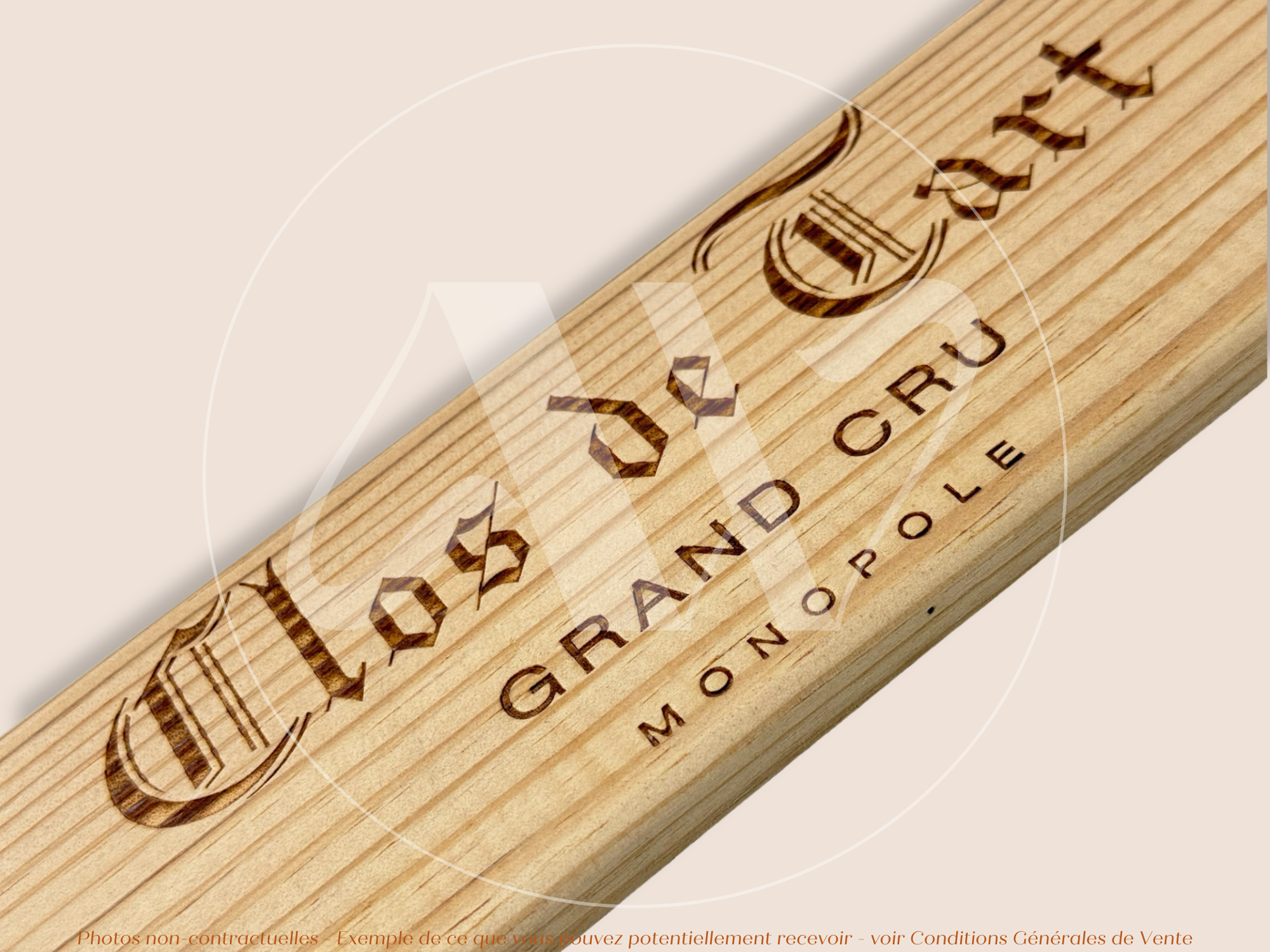Estampe / Façade d'une caisse de vin en bois du Domaine du Clos de Tart - Bourgogne | Format 6 bouteilles = 30x9 cm