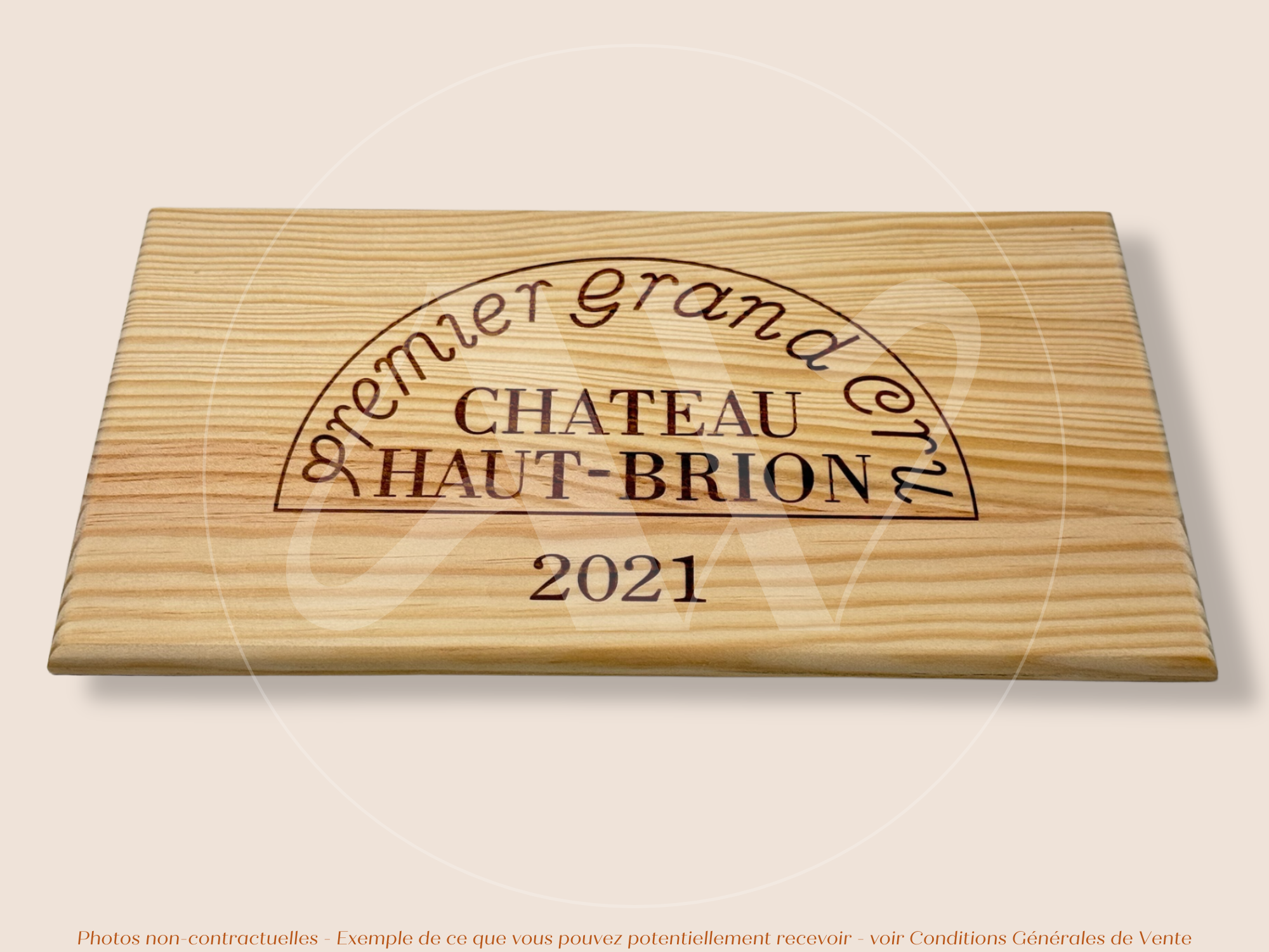Estampe / Façade d'une caisse de vin en bois du Chateau Haut Brion 2021 - Bordeaux | Format 12 bouteilles = 30x17 cm