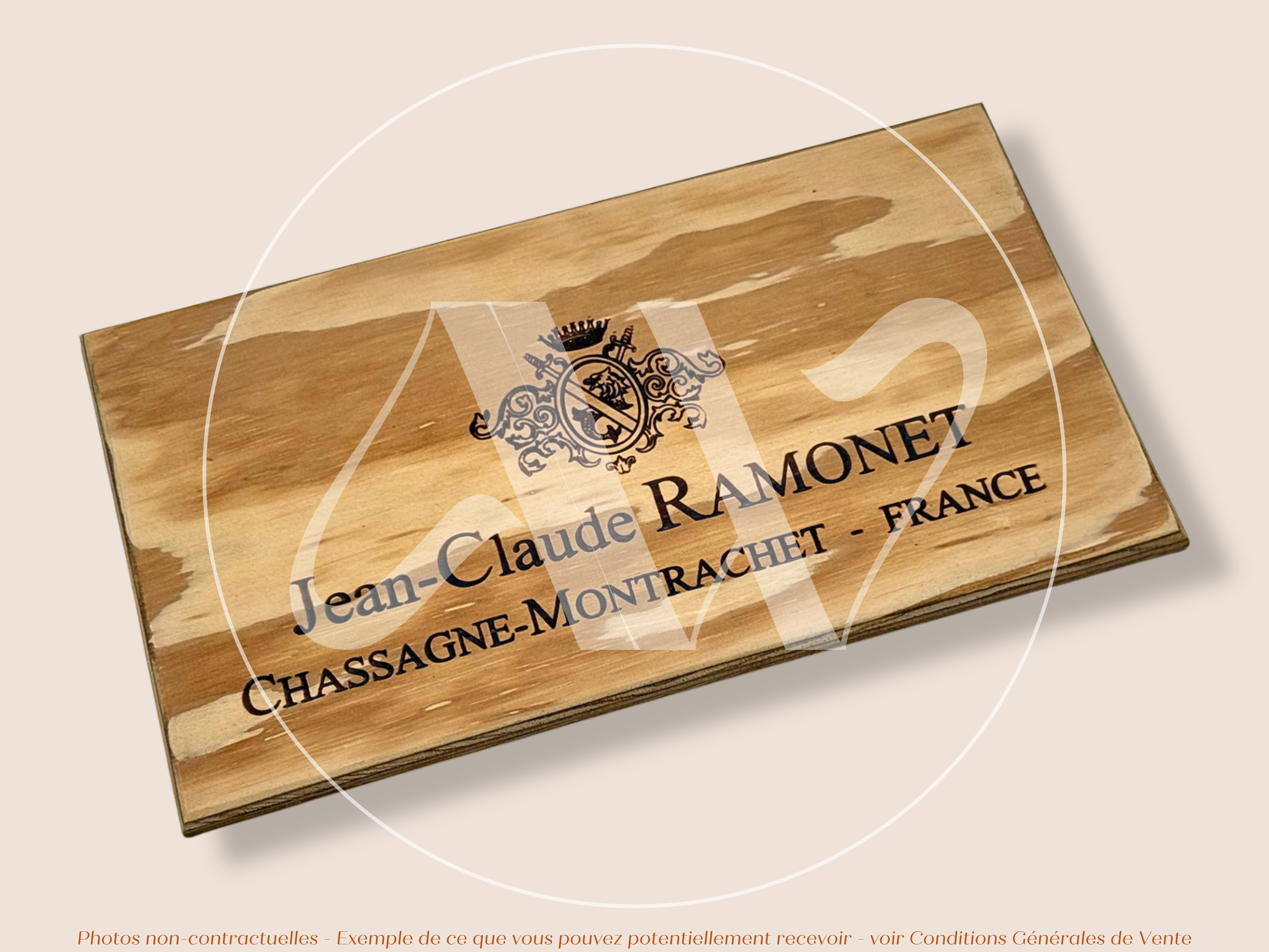 Jean-Claude Ramonet — Bourgogne — France — Chassagne-Montrachet — Sans millésime — 30 × 17 cm — Couvercle plaque caisse de vin en bois