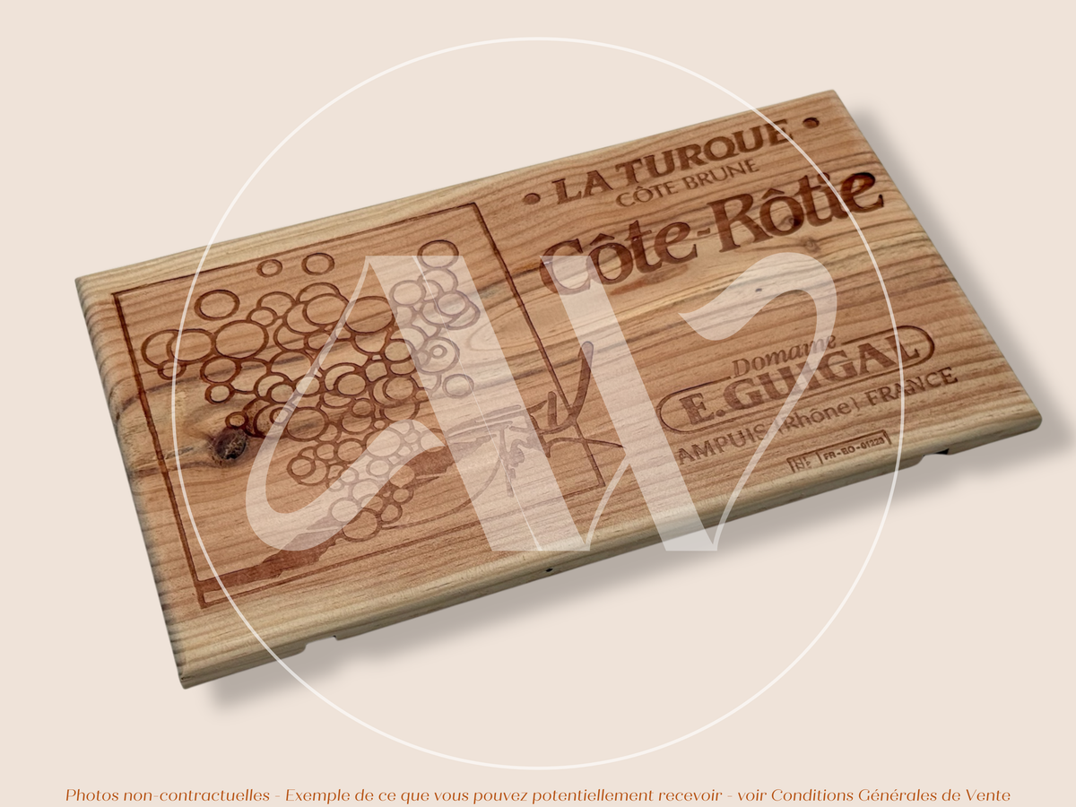 Estampe / Façade d'une caisse de vin en bois du Domaine Guigal - La Turque - Cote-Rotie | Format 6 bouteilles = 30x17 cm