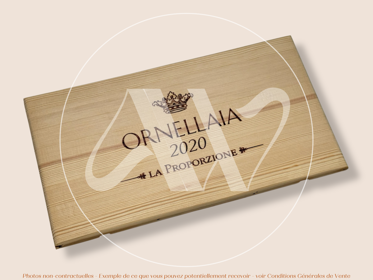 Estampe / Façade d'une caisse de vin en bois du Domaine Ornellaia - Toscane - Italie | Format 6 bouteilles = 30x17 cm PM