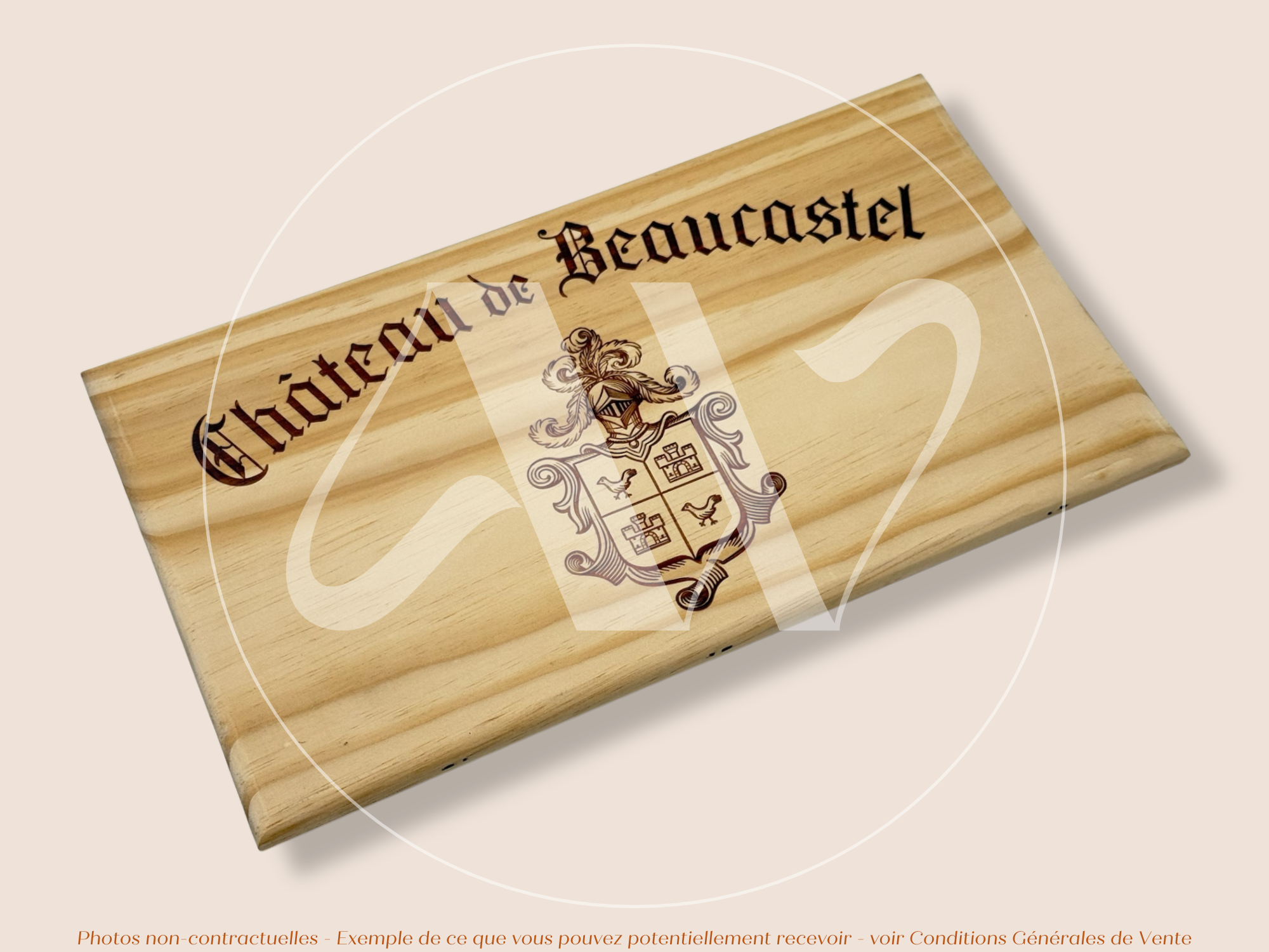 Estampe / Façade d'une caisse de vin en bois du Chateau de Beaucastel - Vallée du Rhone | Format 6 bouteilles = 30x17 cm