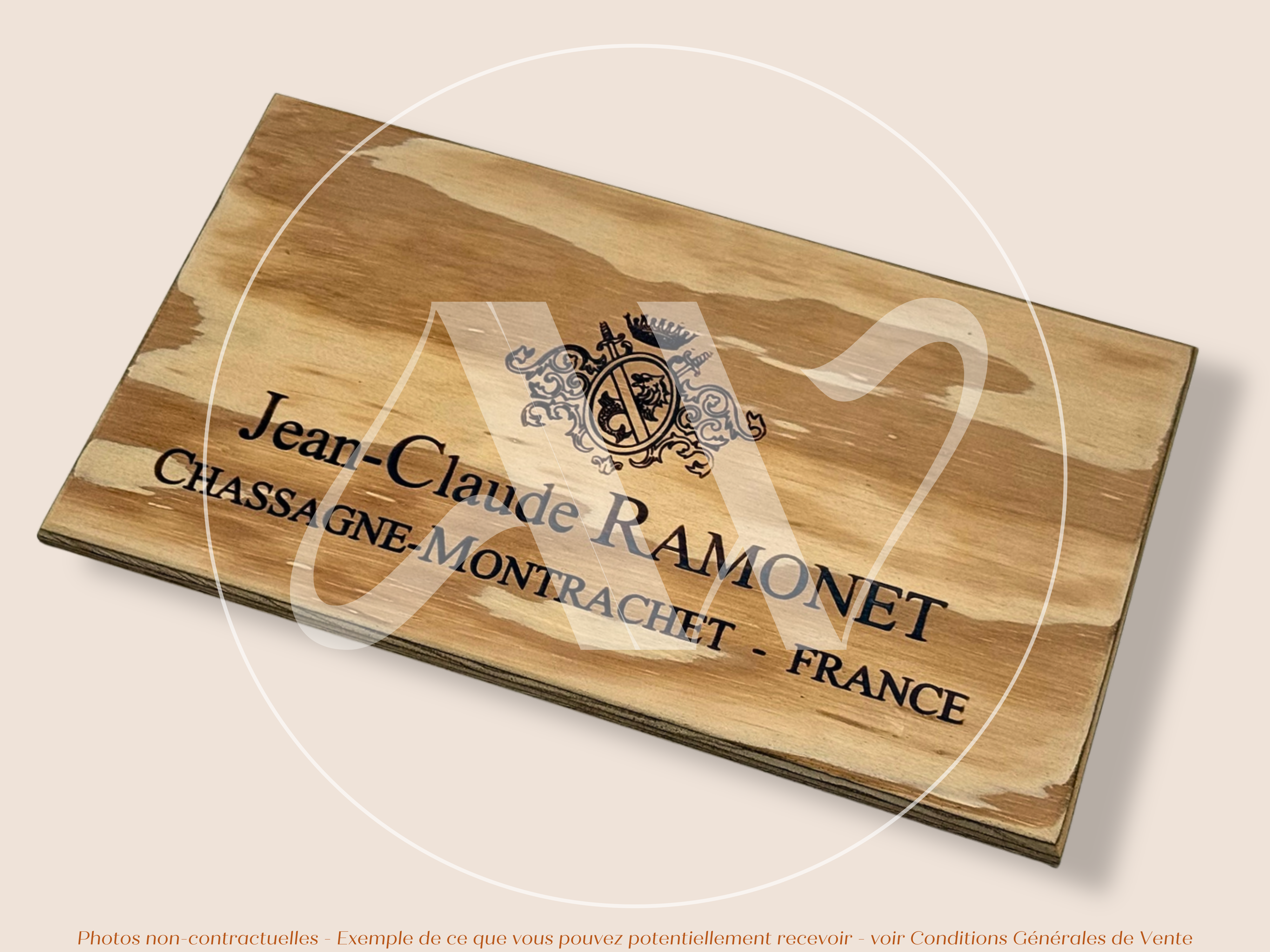 Jean-Claude Ramonet — Bourgogne — France — Chassagne-Montrachet — Sans millésime — 30 × 17 cm — Couvercle plaque caisse de vin en bois