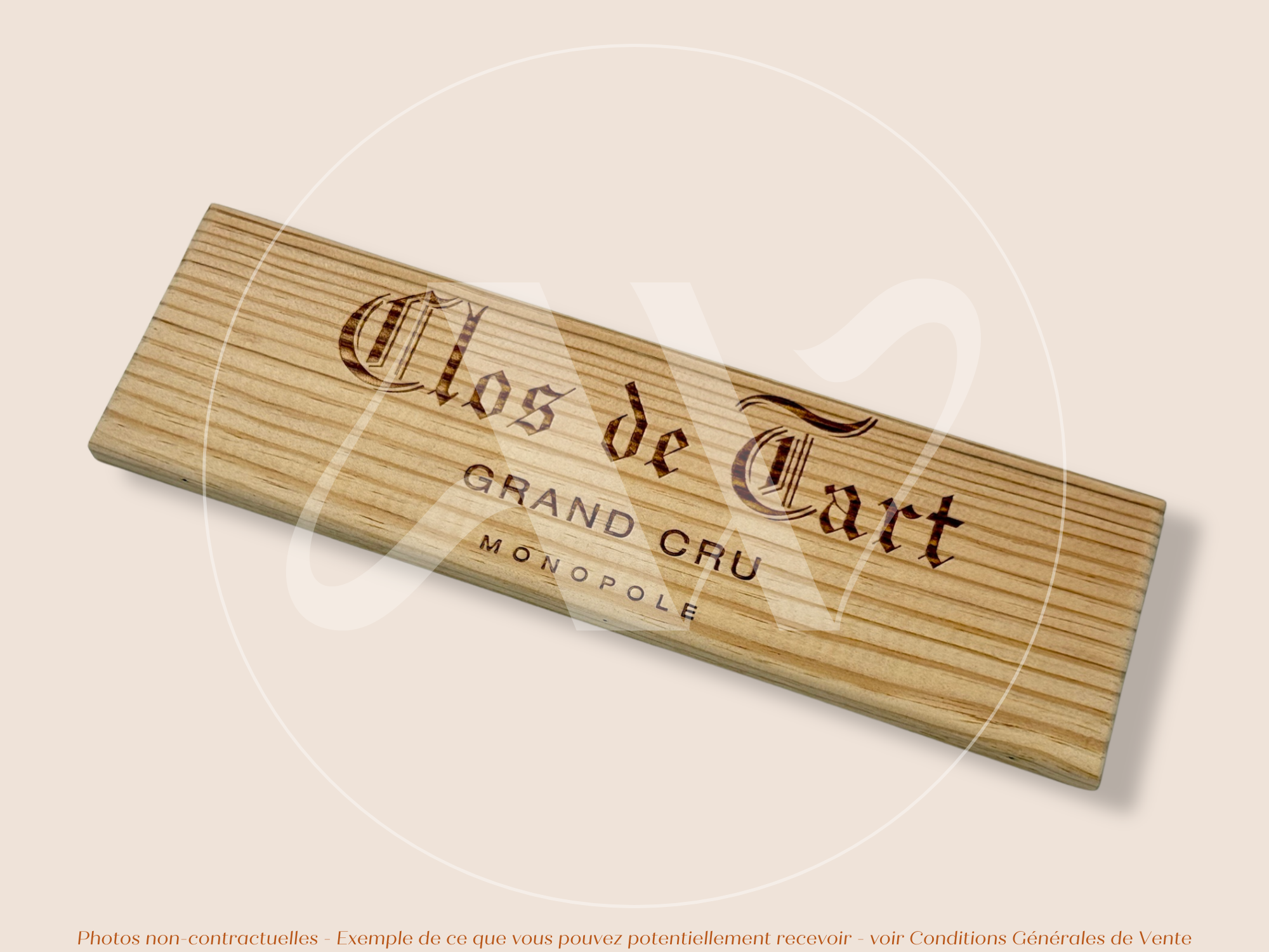 Estampe / Façade d'une caisse de vin en bois du Domaine du Clos de Tart - Bourgogne | Format 6 bouteilles = 30x9 cm