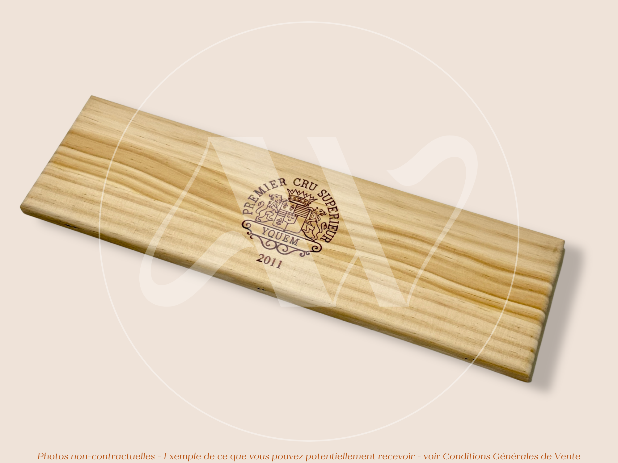 Estampe / Façade d'une caisse de vin en bois du Chateau Yquem 2011 - Sauternes - Bordeaux | Format 1 bouteille = 30x9
