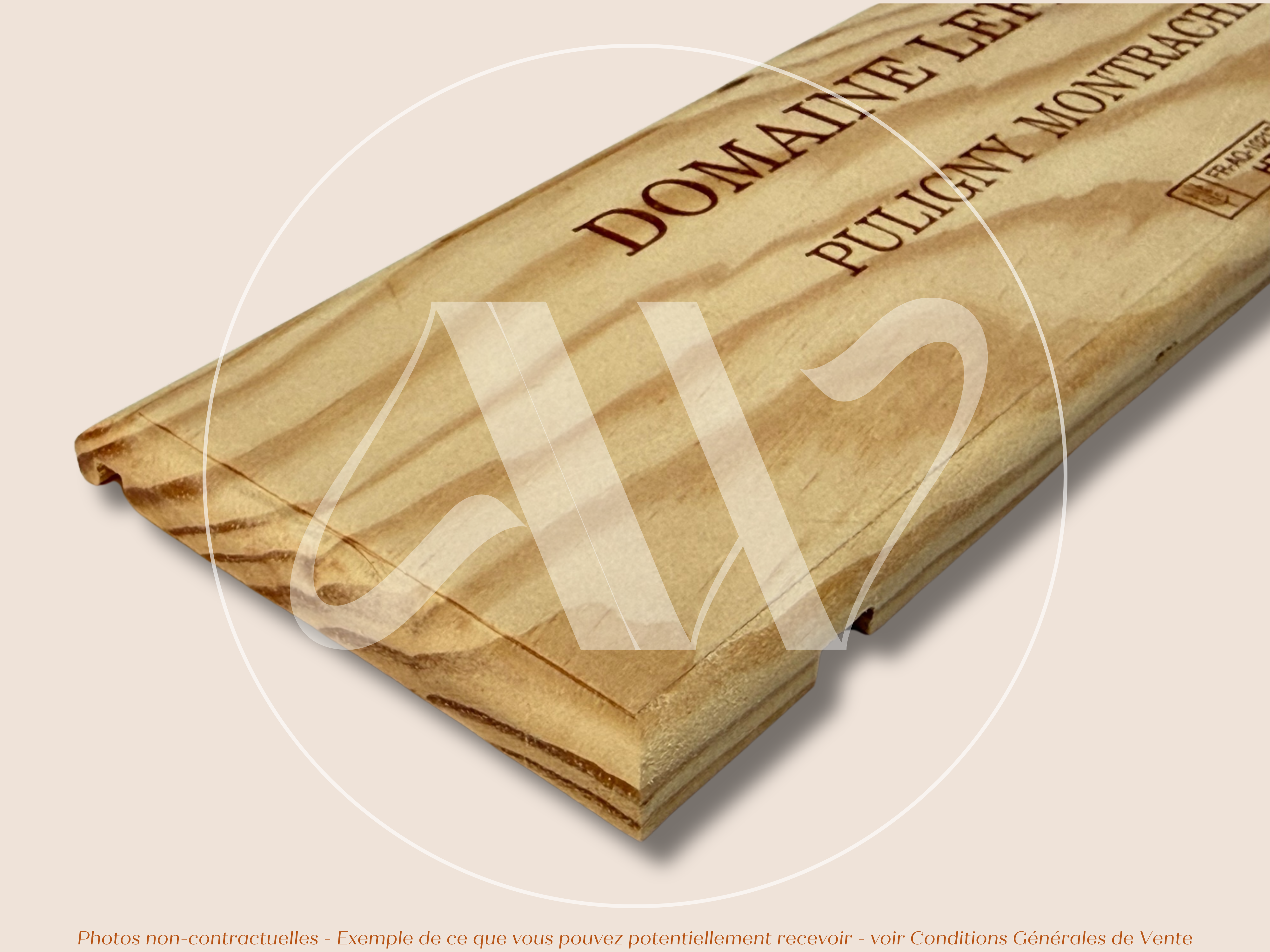 Domaine Leflaive — Bourgogne — France — Puligny-Montrachet — Sans millésime — 30 × 9 cm — Façade flamme caisse de vin en bois