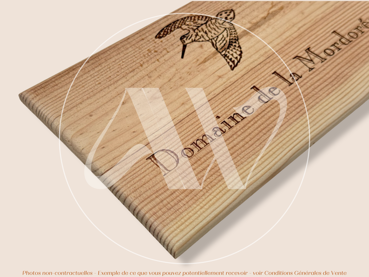 Estampe / Façade d'une caisse de vin en bois du Domaine de la Mordorée - Vallée du Rhône | Format 6 bouteilles = 30x17 cm