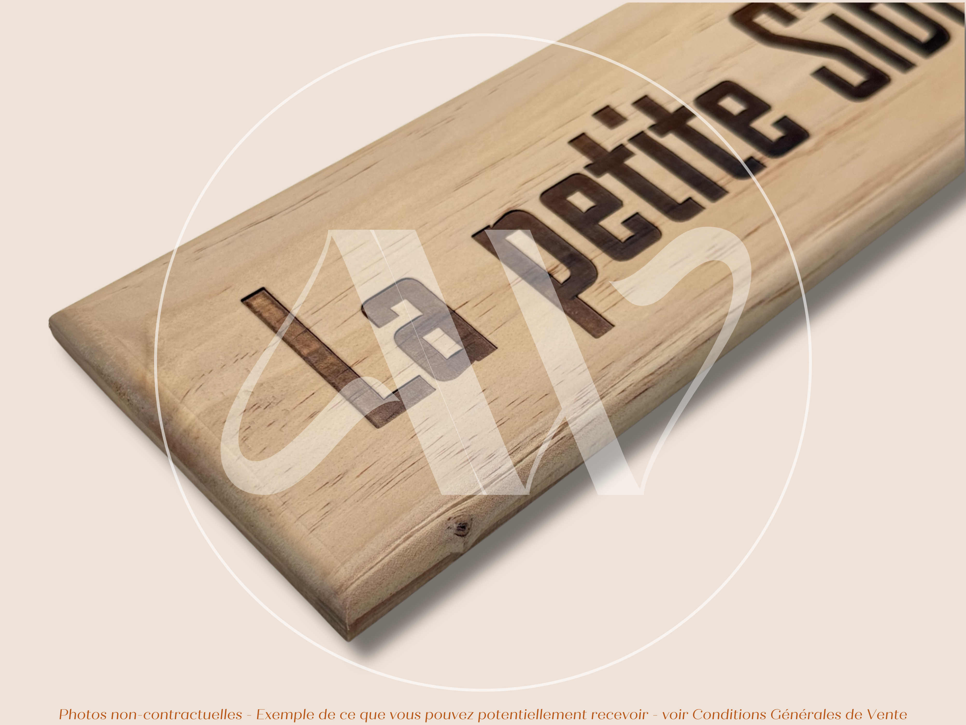 Estampe / Façade d'une caisse de vin en bois du Domaine du Clos des Fées - La Petite Sibérie - Languedoc | Format 1 bouteille = 30x9 cm