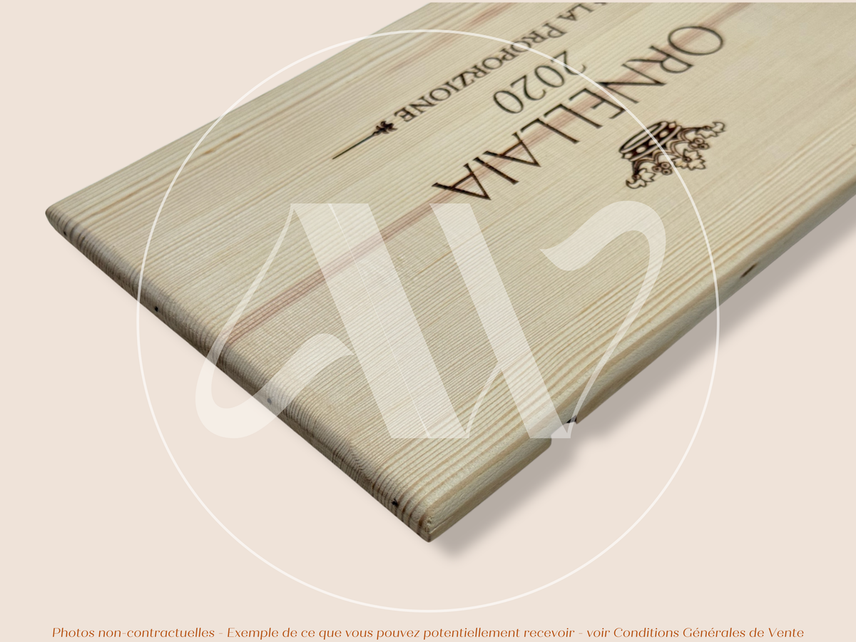 Estampe / Façade d'une caisse de vin en bois du Domaine Ornellaia - Toscane - Italie | Format 6 bouteilles = 30x17 cm PM