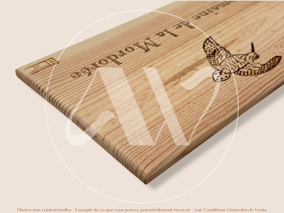 Estampe / Façade d'une caisse de vin en bois du Domaine de la Mordorée - Vallée du Rhône | Format 6 bouteilles = 30x17 cm