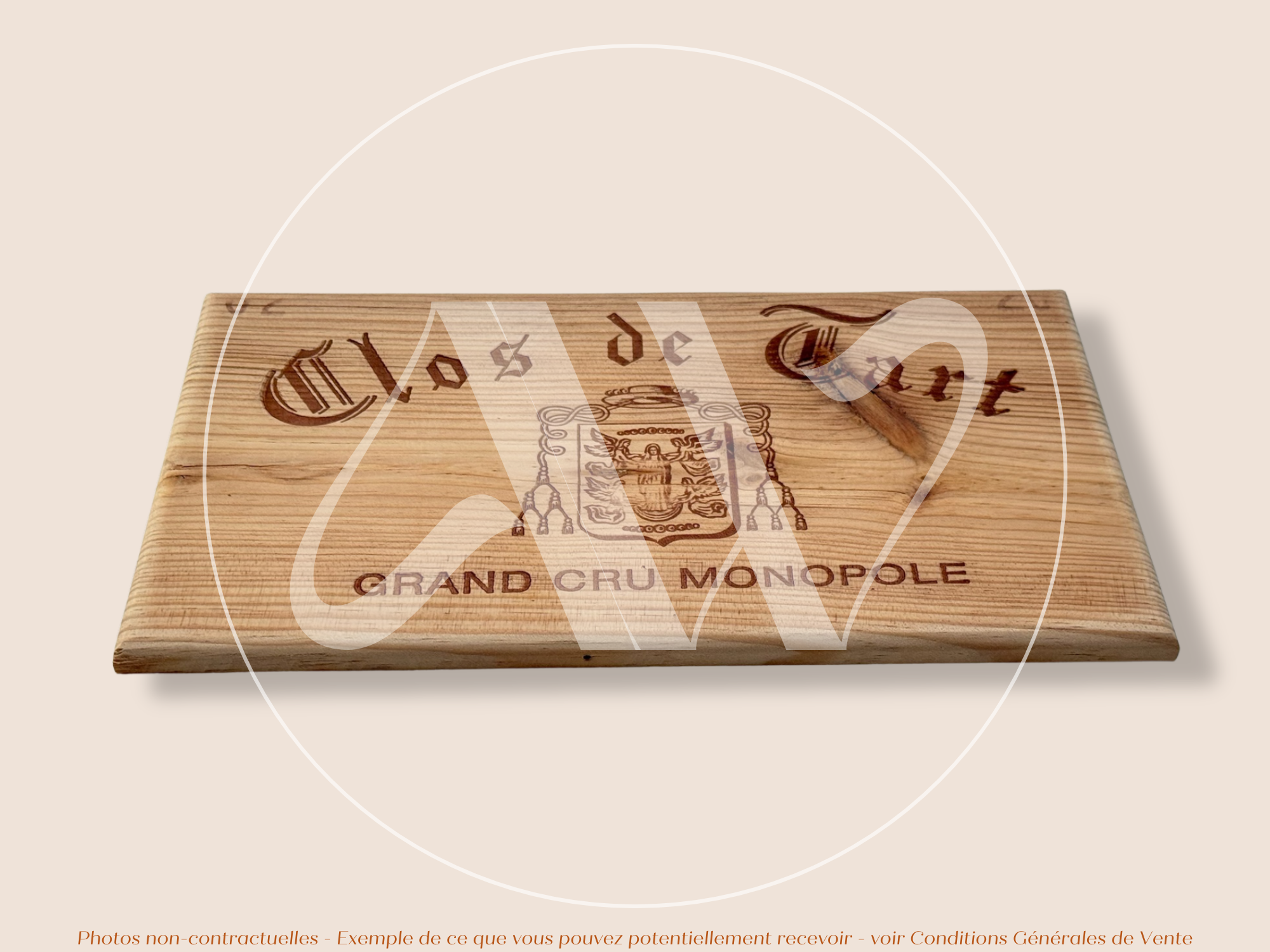 Clos de Tart — Bourgogne — France — Clos de Tart Grand Cru Monopole — Sans millésime — 30 × 17 cm — Façade caisse de vin en bois
