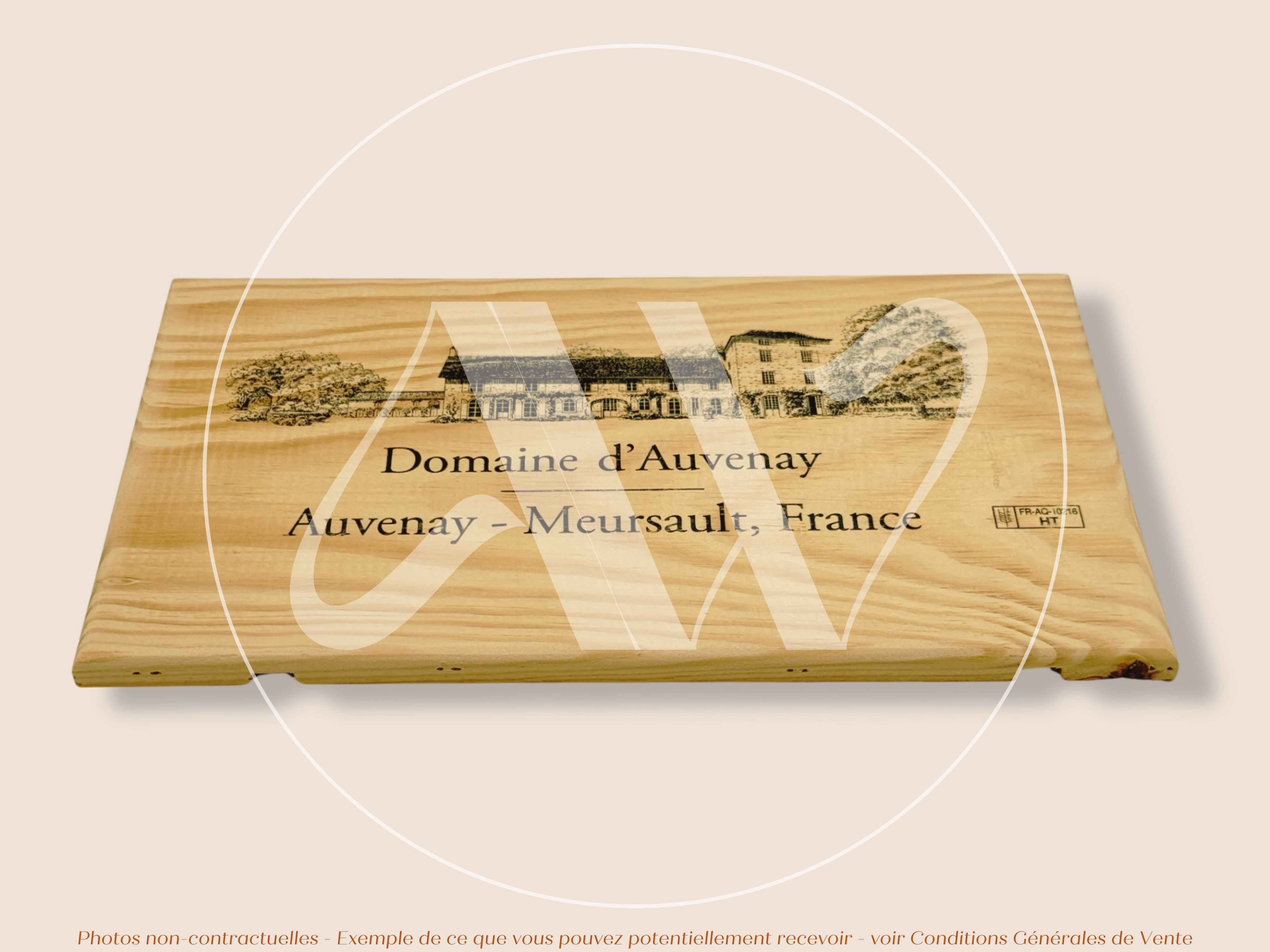 Domaine d'Auvenay — Bourgogne — France — Meursault — Sans millésime — 30 × 17 cm — Estampe caisse de vin en bois