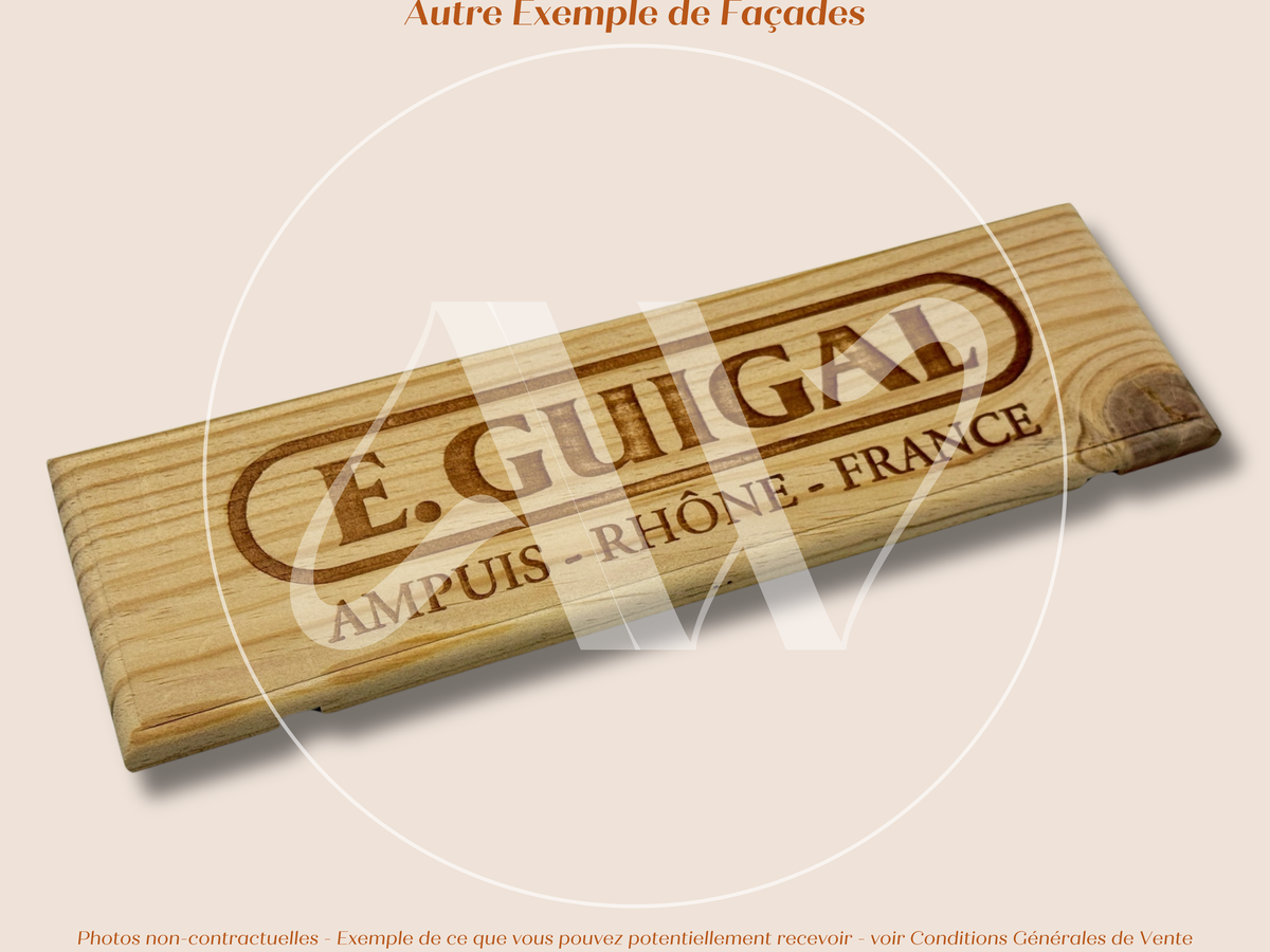 Estampe / Façade d'une caisse de vin en bois du Domaine Guigal - Ampuis | Format 1 bouteille = 30x9 cm