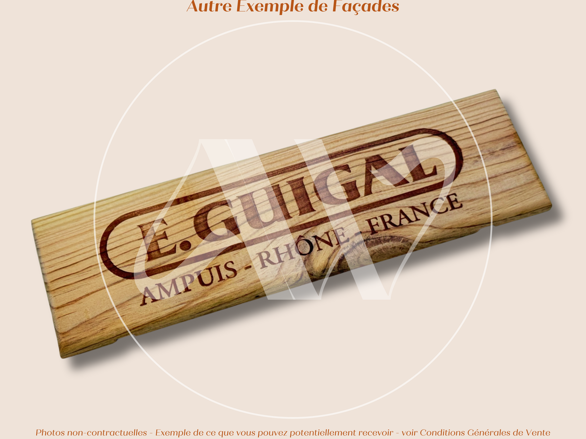 Estampe / Façade d'une caisse de vin en bois du Domaine Guigal - Ampuis | Format 1 bouteille = 30x9 cm